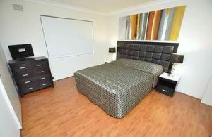 Balmain 3 Mont Furnished Apartment - Tweed Heads Accommodation